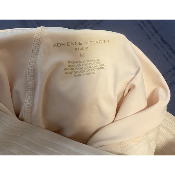 NWOT Adrienne Vittadini Women’s Nude Shape Wear Size Medium Elastic Waist - Picture 3 of 3